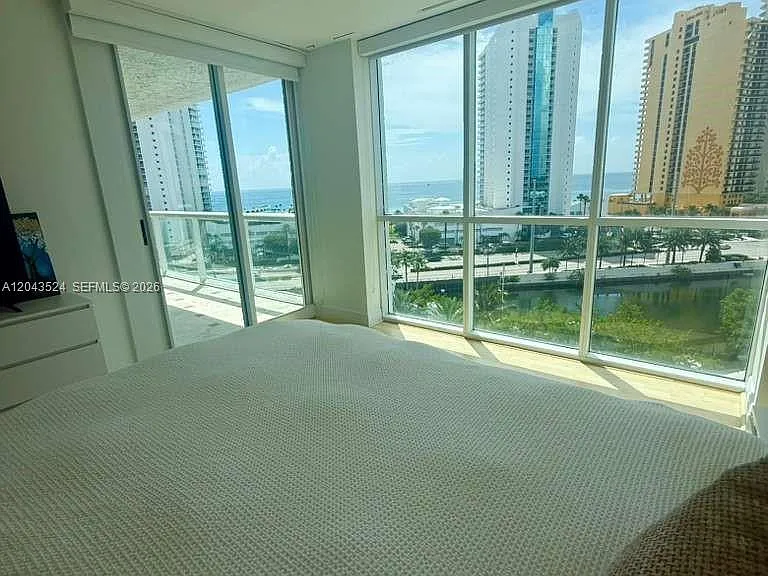 16400 Collins Ave #942 — Photo 10