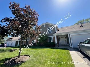403 Pinetree Ln UNIT D1, Schaumburg, IL 60193