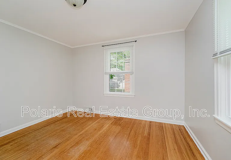 4702 Rookwood Ave — Photo 16