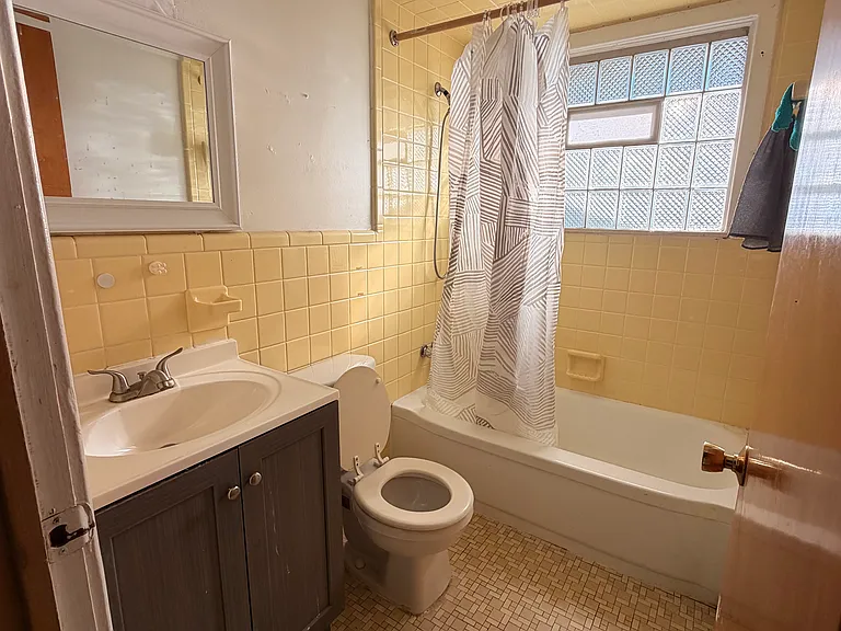 3340 Morrissey Ave — Photo 9