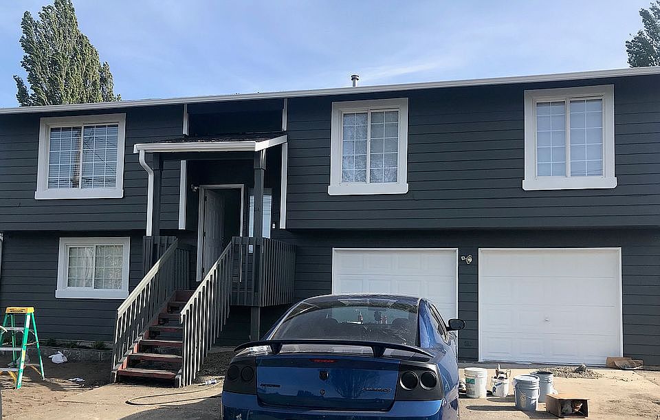 1st image of 314 8th Ave N
