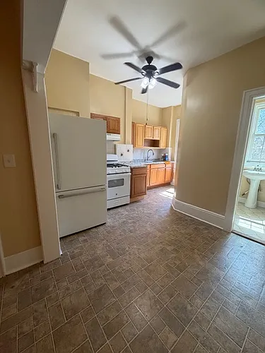 141 Griffith St #2 Photo 1