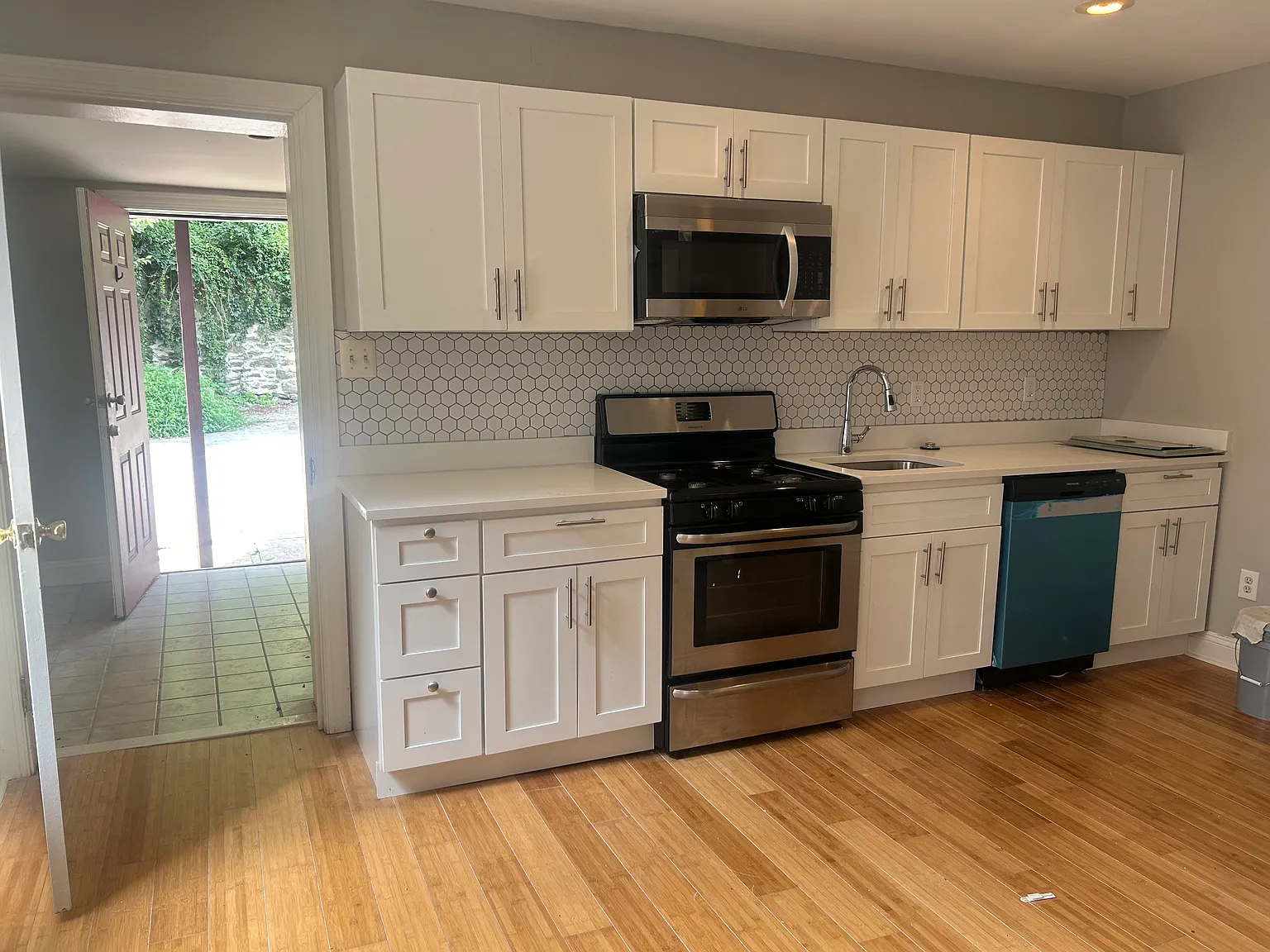 2 bed, $1,490 — Photo 2