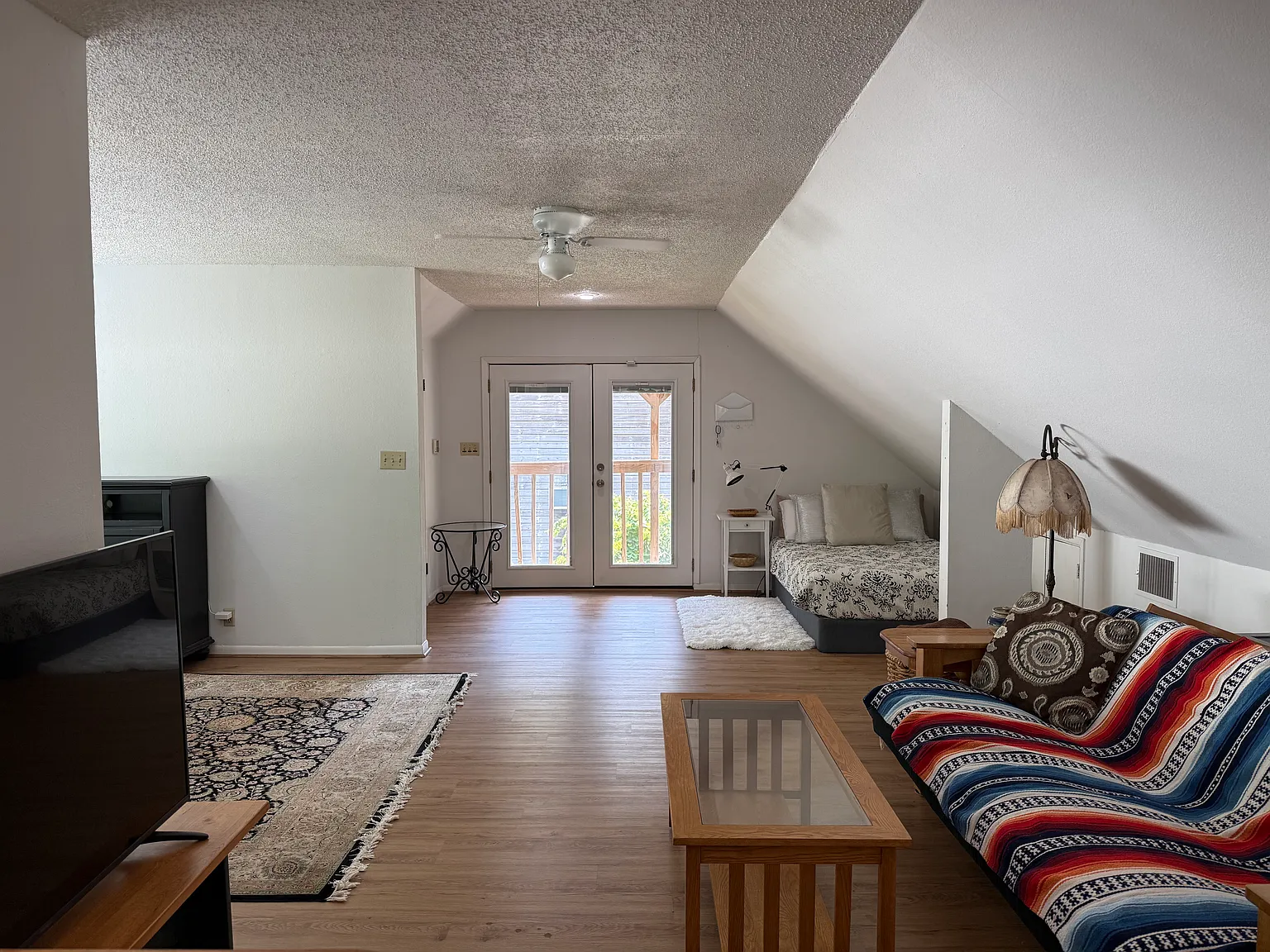 1109 S 6th St — Photo 3