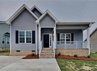 402 Lowdermilk St, Greensboro, NC 27401