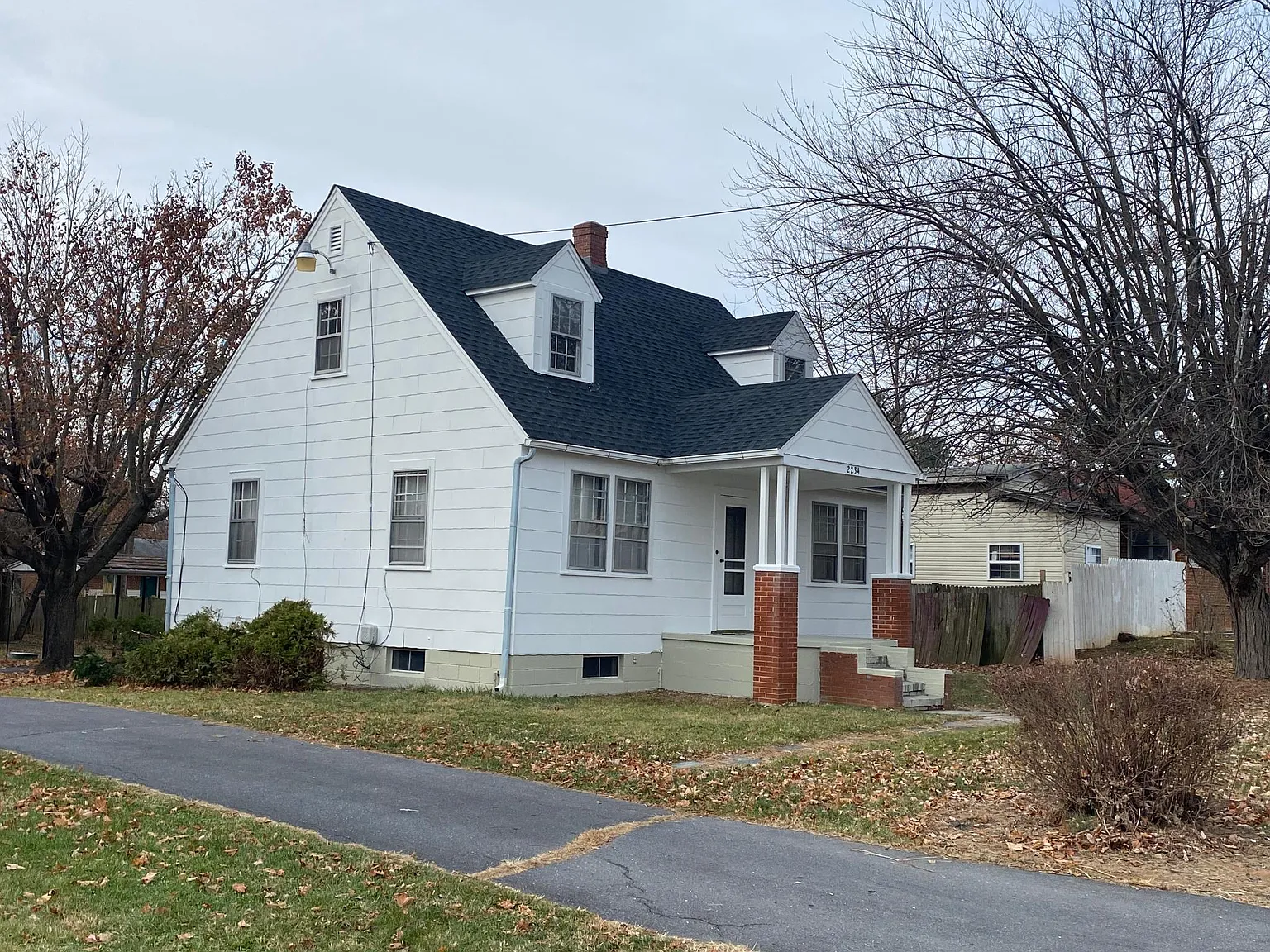 2234 W Main St — Photo 2