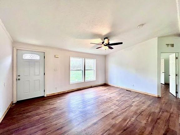4th image of 2904 County Road 36