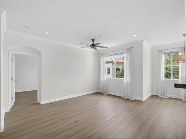 11028 Legacy Dr APT 302, Palm Beach Gardens, FL 33410