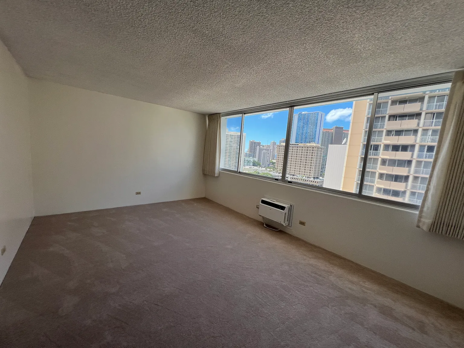 Studio, 369 sqft, $1,475 — Photo 4