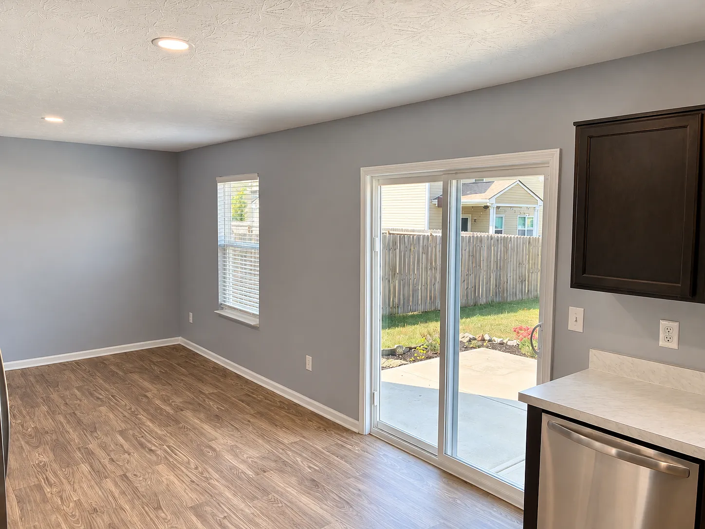 3 bed, 1685 sqft, $1,800 — Photo 2