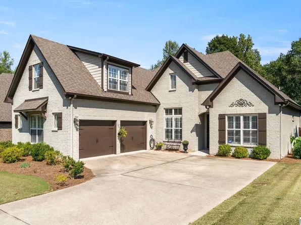 302 Dunrobin Cir, Pelham, AL 35124