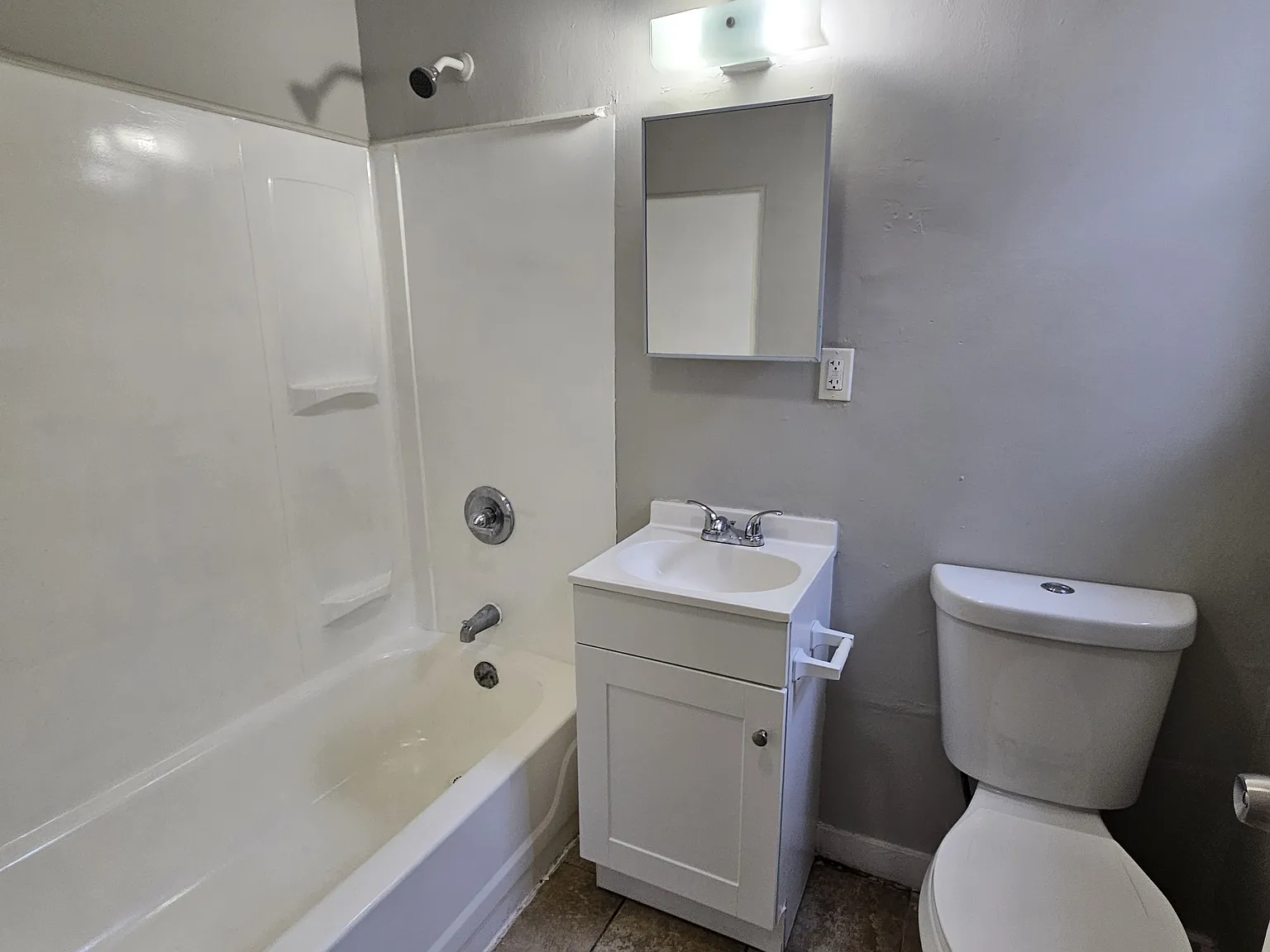 2 bed, $1,400 — Photo 2