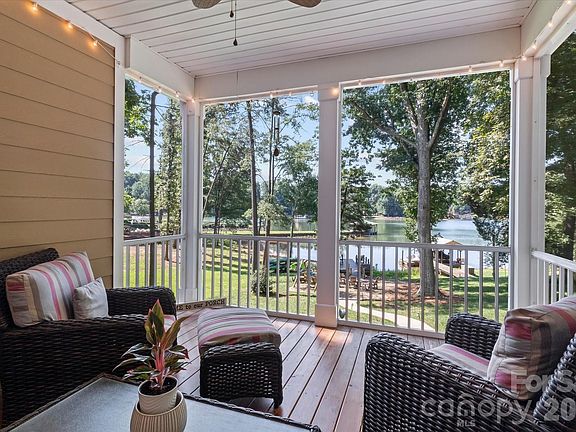5th image of 348 Catalina Dr