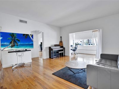 1460 West Ave APT 1, Miami Beach, FL, 33139