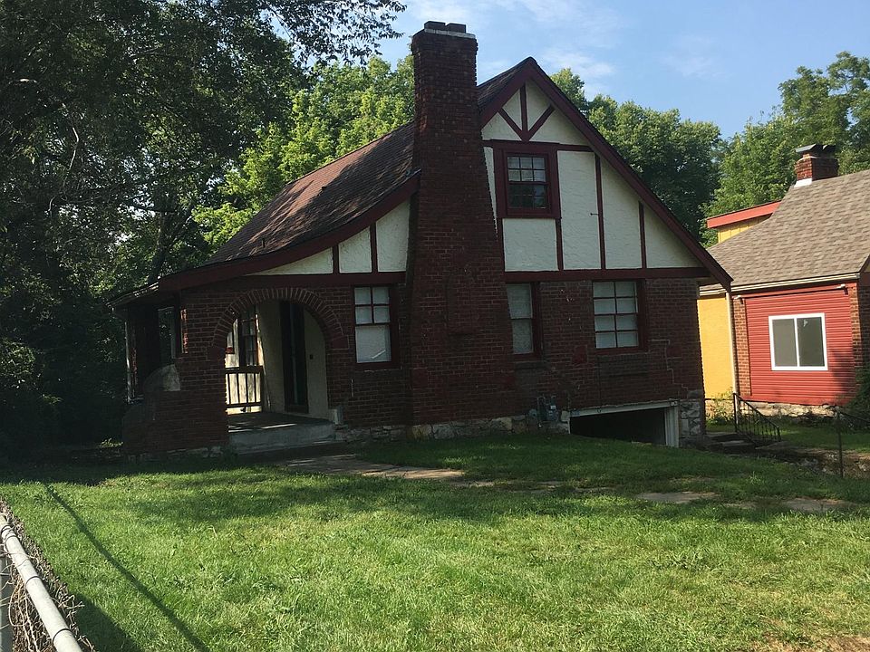 1st image of 2421 E 75th St