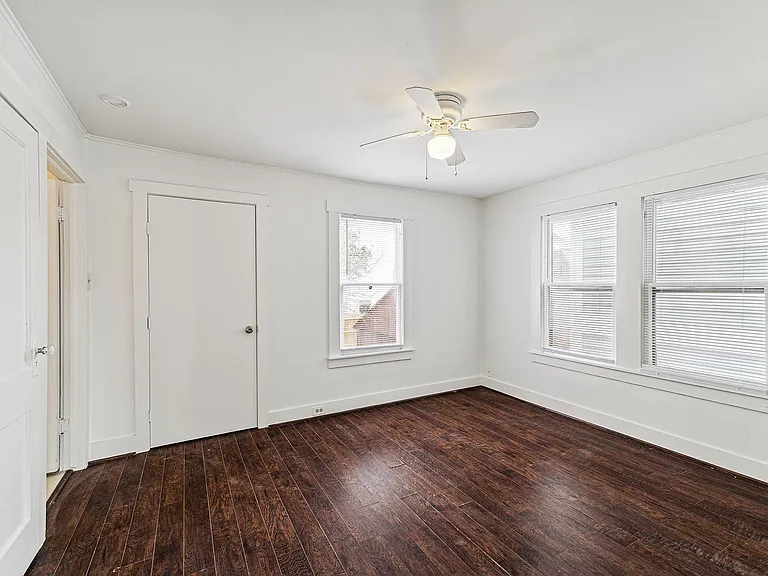 Master Bedroom (2nd story)