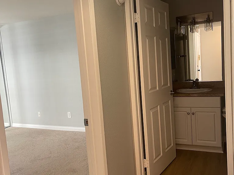 21520 Burbank Blvd #200 — Photo 7