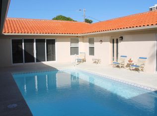 1230 Emerald Dr, Riviera Beach, FL 33404