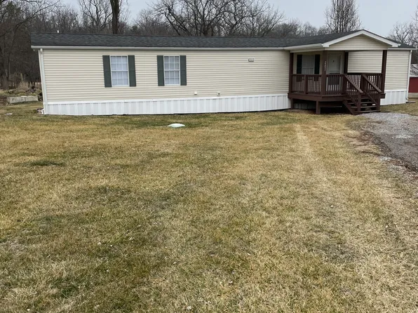 2352 Saint Andrews Dr, Hedgesville, WV 25427