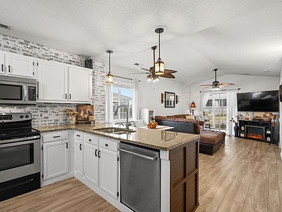 4th image of 218 Landing Rd. #G