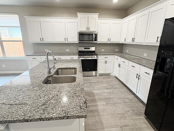 5th image of 3109 Mountain Quail Rd