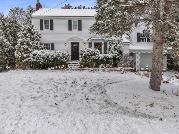 6 Mayfair Street, South Burlington, VT 05403