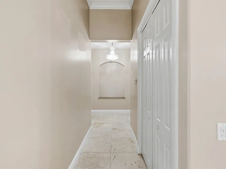 8480 Man O War Rd — Photo 9