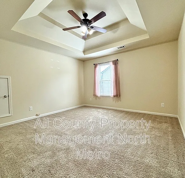 711 Flag St — Photo 10