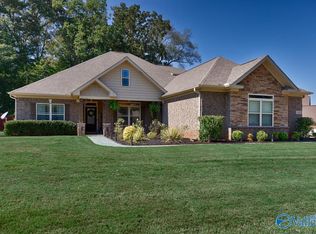 149 Carlton Cash Dr, Hazel Green, AL 35750