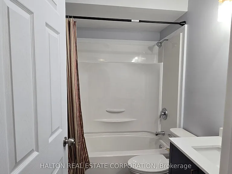 632 Beach Blvd — Photo 12