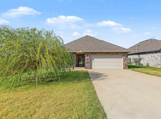 20575 Creekside Dr, Harrah, OK 73045