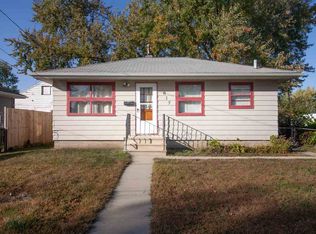 817 Archer Ave, Waterloo, IA 50703