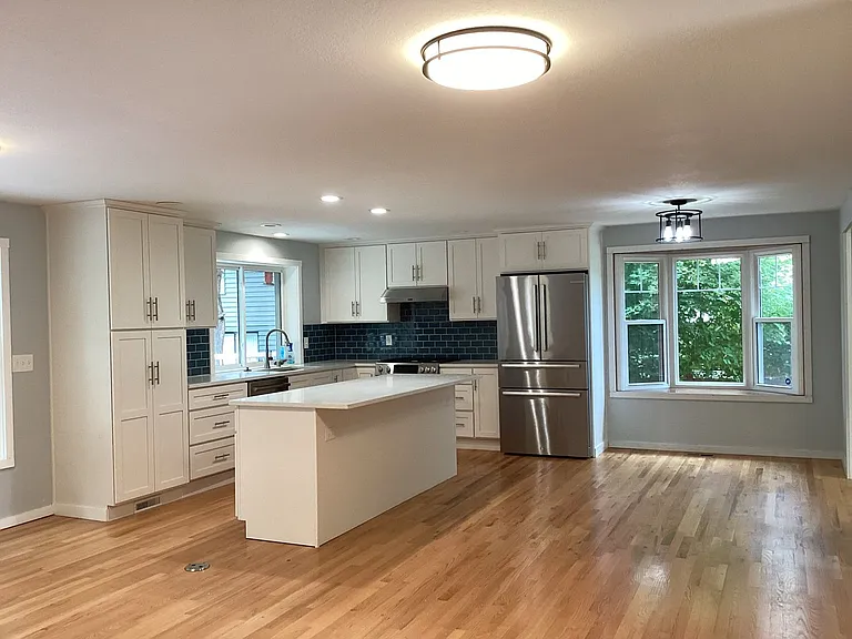 5212 103rd St SW — Photo 4