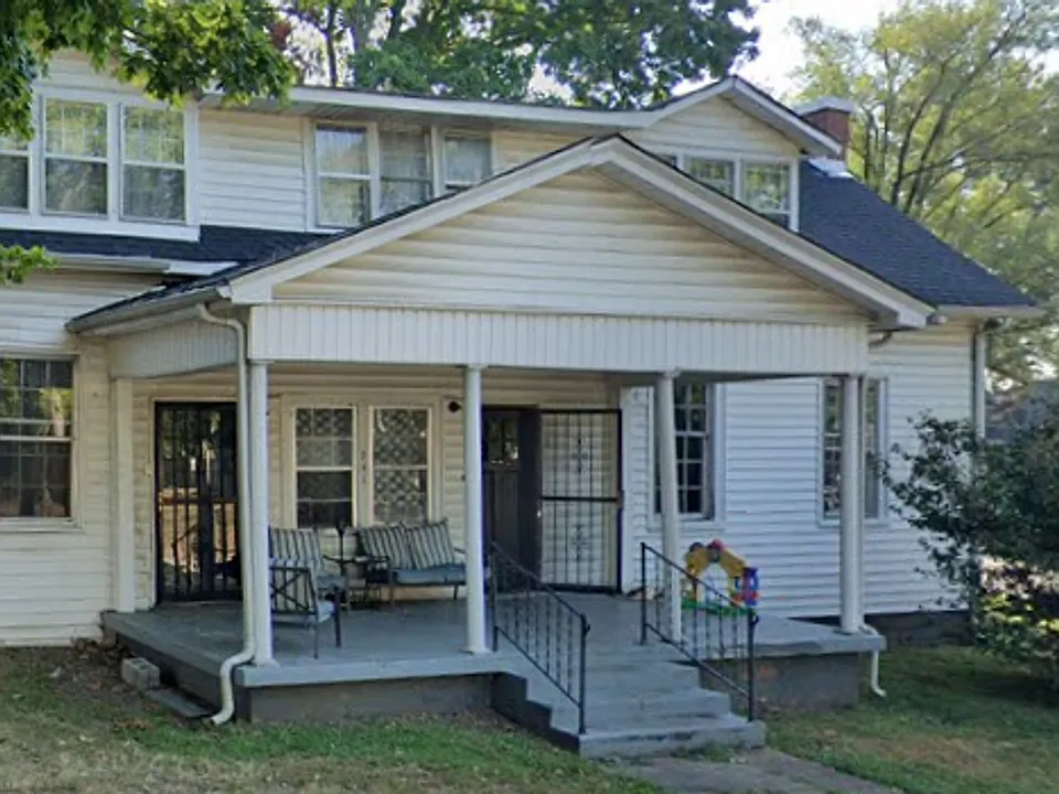 541 Greenwood Ave