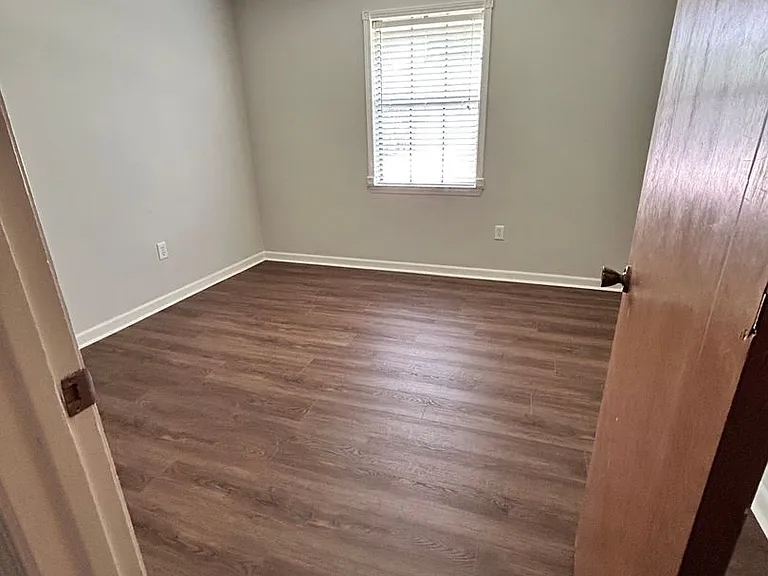 1138 Brookhollow Dr — Photo 17
