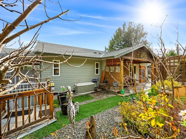 1780 Jay Bell Trl, Nanaimo, BC V9K 2S3