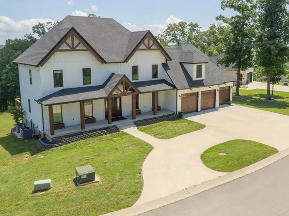 209 Timber Trail Dr, Joplin, MO 64804