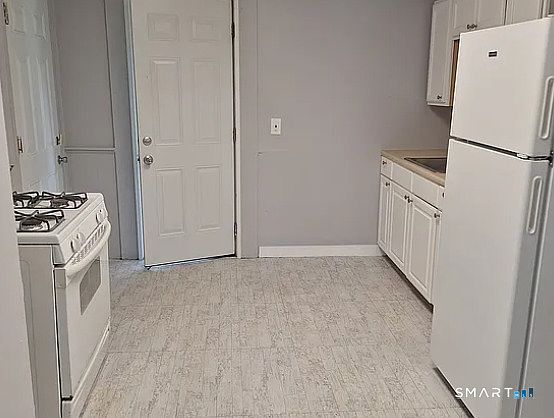 2nd image of 281-3 Hanover St