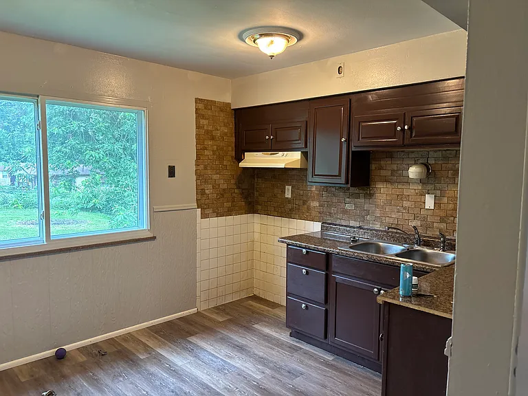 4128 Shirley Dr — Photo 5