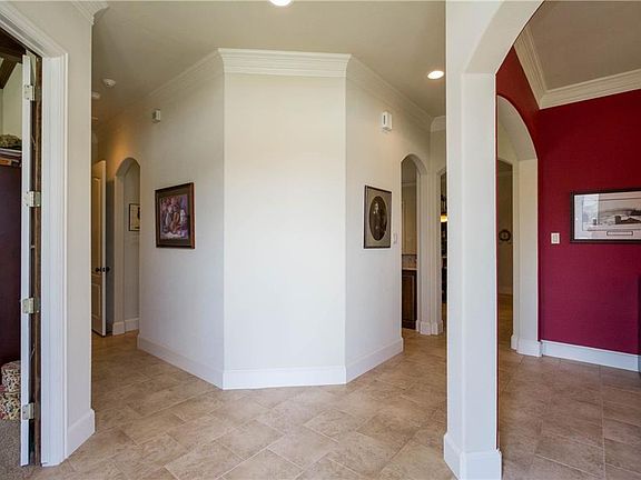5th image of 8171 Westwind Ct