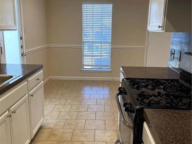 10302 Little Pebble Dr #B — Photo 5