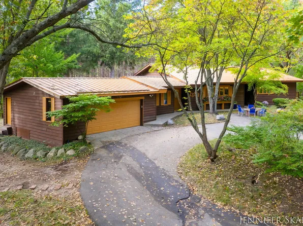 7380 Leonard St NE, Ada, MI 49301