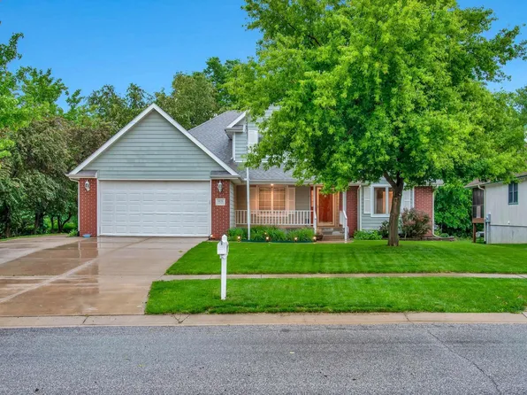 4436 SW Colly Creek Dr, Topeka, KS 66610
