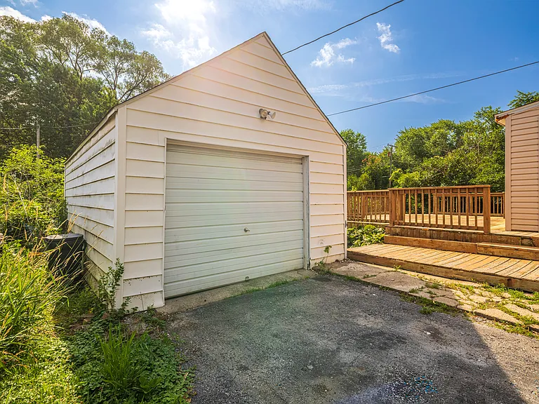 7535 Independence St — Photo 43