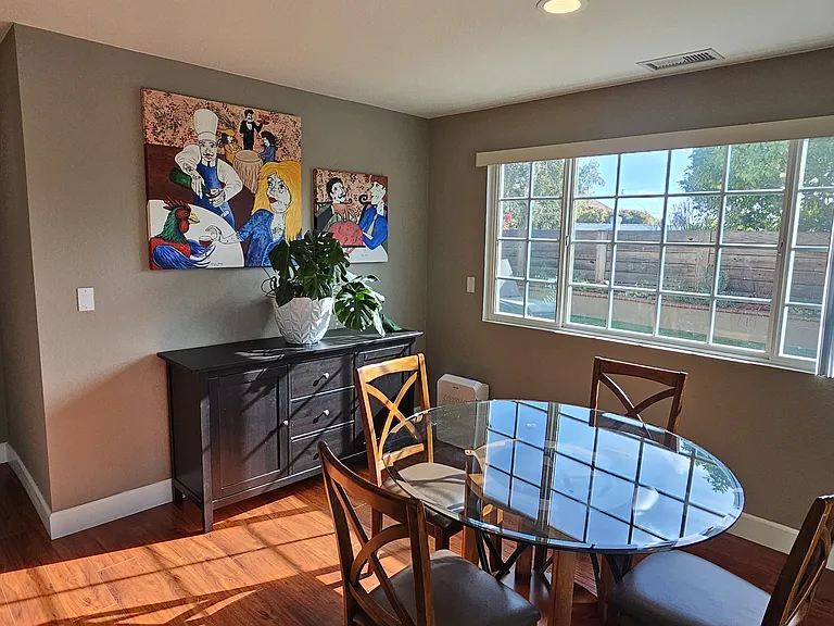 2494 Larrabee Pl — Photo 8