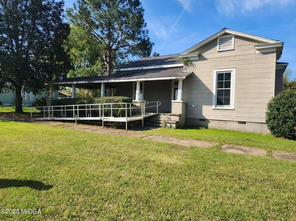 209 Macon St, Oglethorpe, GA 31068