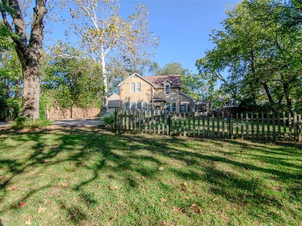 816 E 18th St, Ada, OK 74820