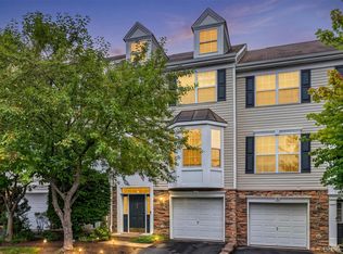 7 Gillian Ct, Monroe, NY 10950