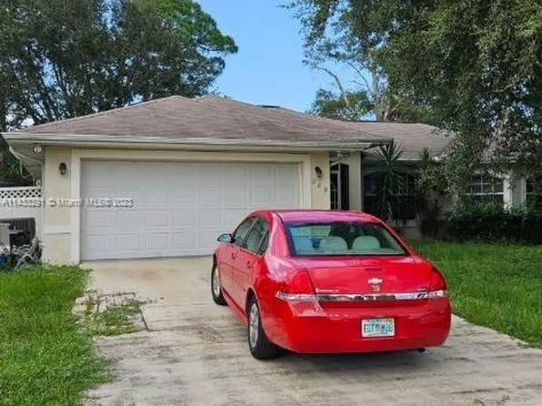 389 NE Surfside Ave, Port Saint Lucie, FL 34983