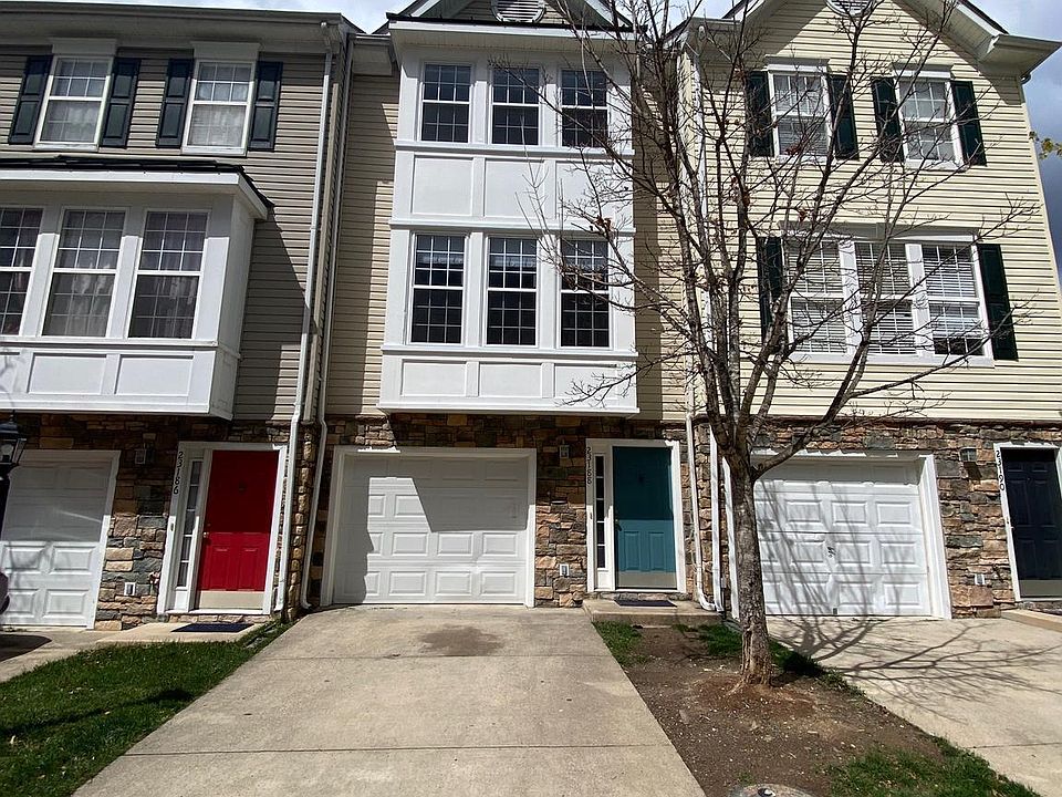 1st image of 23188 Blackthorn Sq